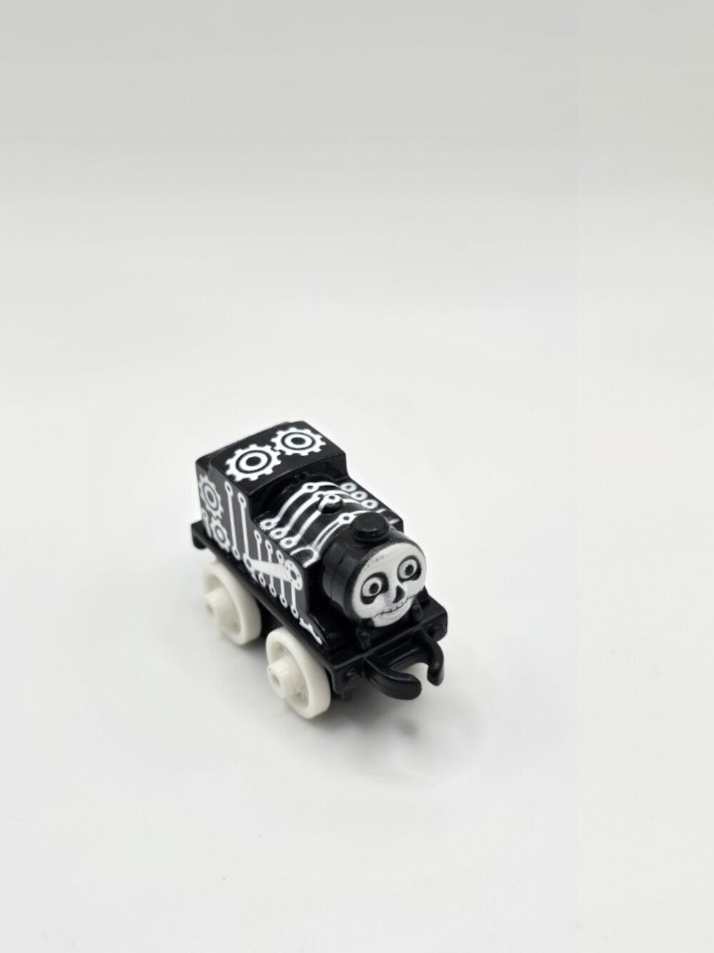 2014 Thomas & Friends Mini Train Tank Engine - Percy Spooky Skeleton J23DChina